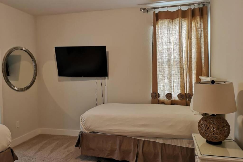 Luxurious Modern Villa Near Disney With Theater, Pool And Spa In Encore Resort At Reunion Orlando Kültér fotó